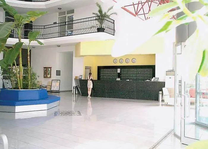 Smart Voxx Hotel 4*