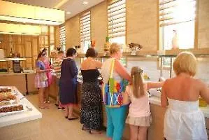 Smart Voxx Hotell 4*